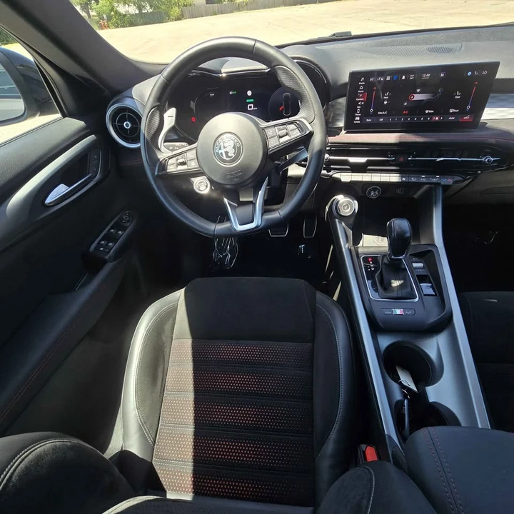 2024 Alfa Romeo Tonale - Image 11 of 19