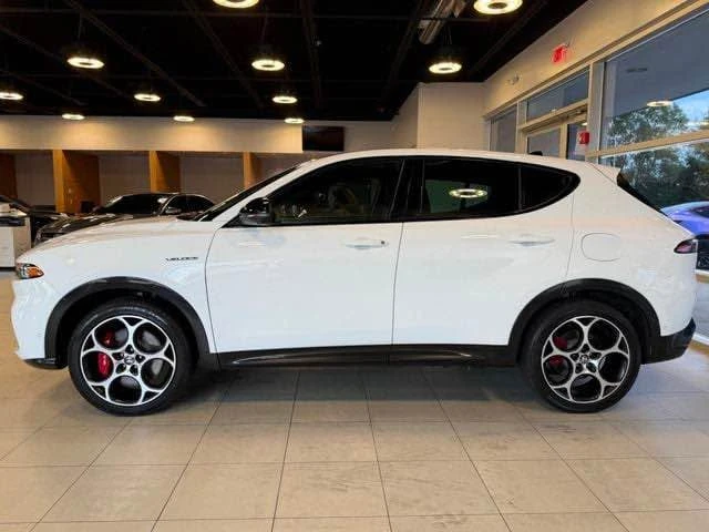 2024 Alfa Romeo Tonale - Image 5 of 20