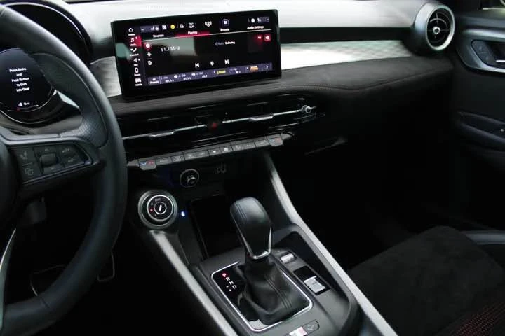 2024 Alfa Romeo Tonale - Image 16 of 20