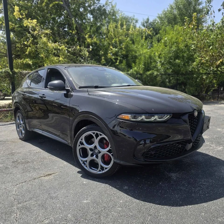 2024 Alfa Romeo Tonale - Image 2 of 16