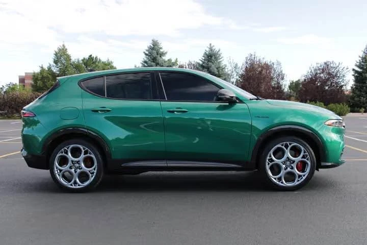 2024 Alfa Romeo Tonale - Image 2 of 20