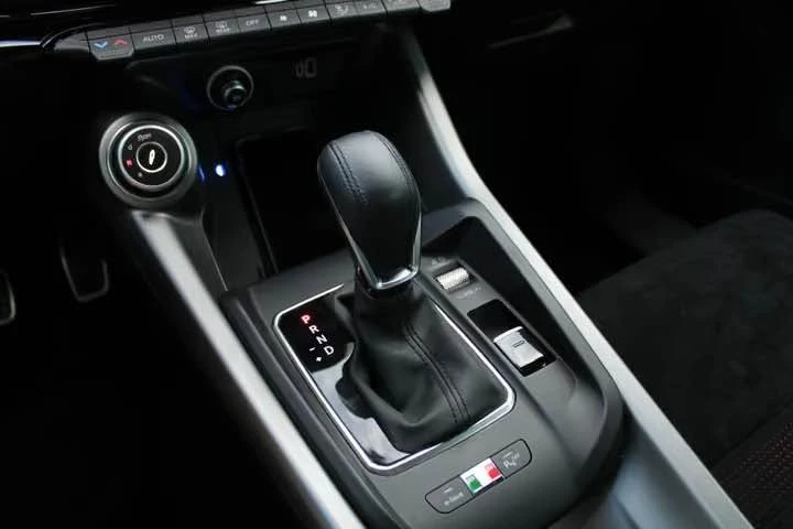 2024 Alfa Romeo Tonale - Image 17 of 20