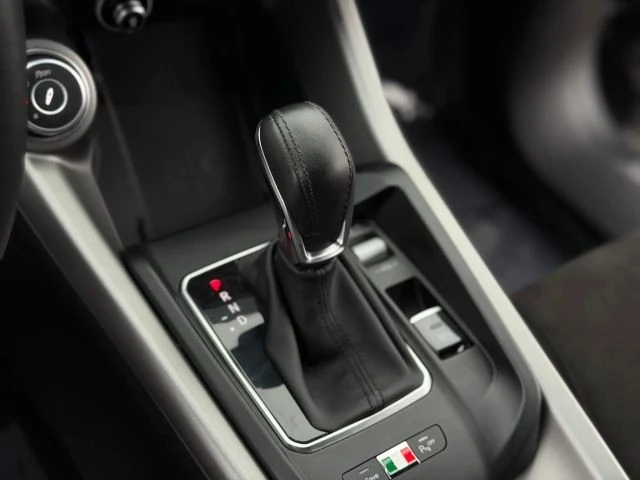 2024 Alfa Romeo - Image 26 of 31
