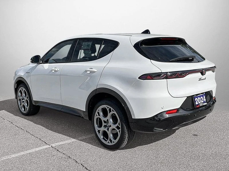 2024 Alfa Romeo Tonale - Image 8 of 20