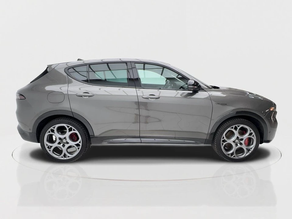 2024 Alfa Romeo Tonale - Image 8 of 12