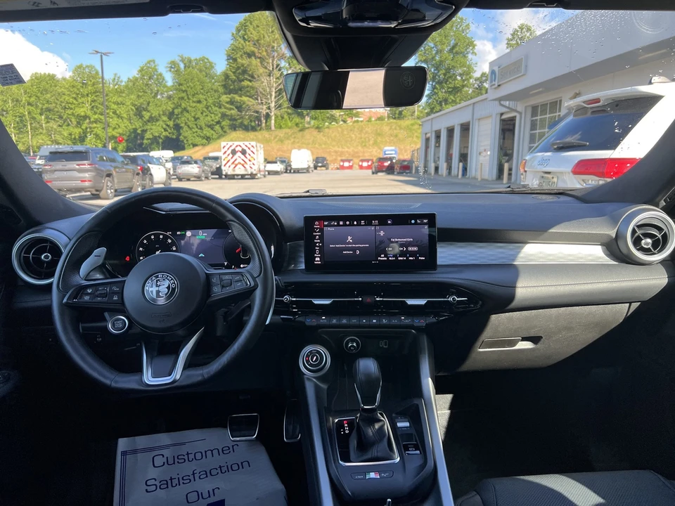 2024 Alfa Romeo Tonale - Image 13 of 31