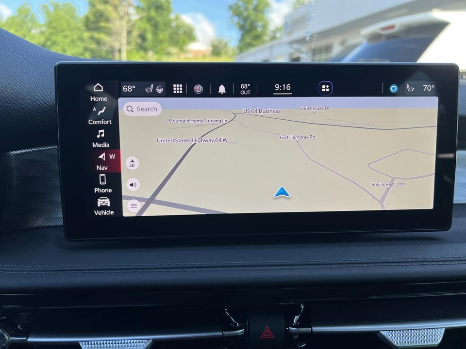 2024 Alfa Romeo Tonale - Image 21 of 31