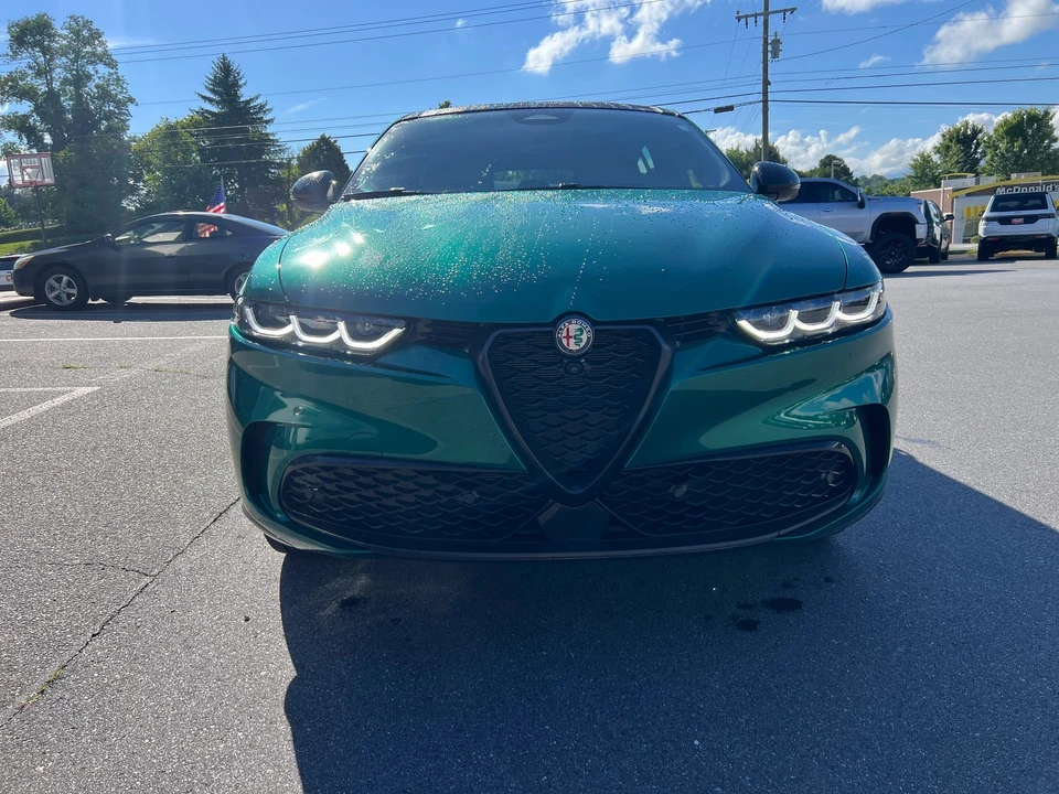 2024 Alfa Romeo Tonale - Image 5 of 31