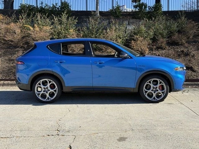 2024 Alfa Romeo Tonale - Image 2 of 21
