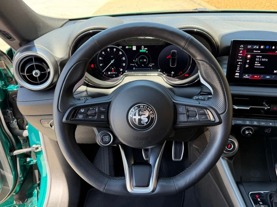 2024 Alfa Romeo Tonale - Image 18 of 21