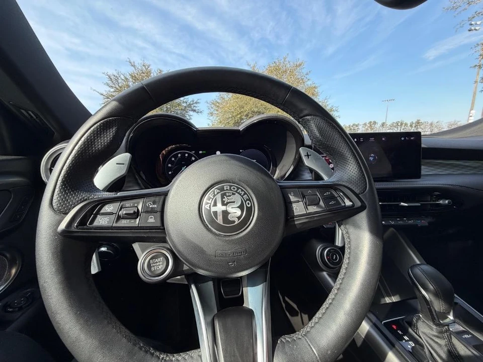 2024 Alfa Romeo Tonale - Image 14 of 21