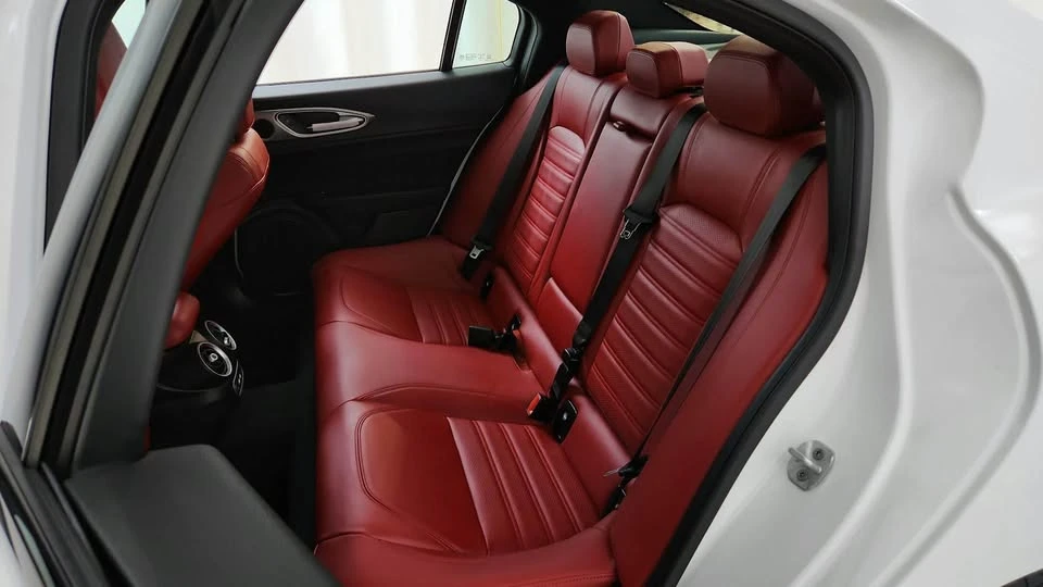2024 Alfa Romeo Giulia - Image 20 of 20