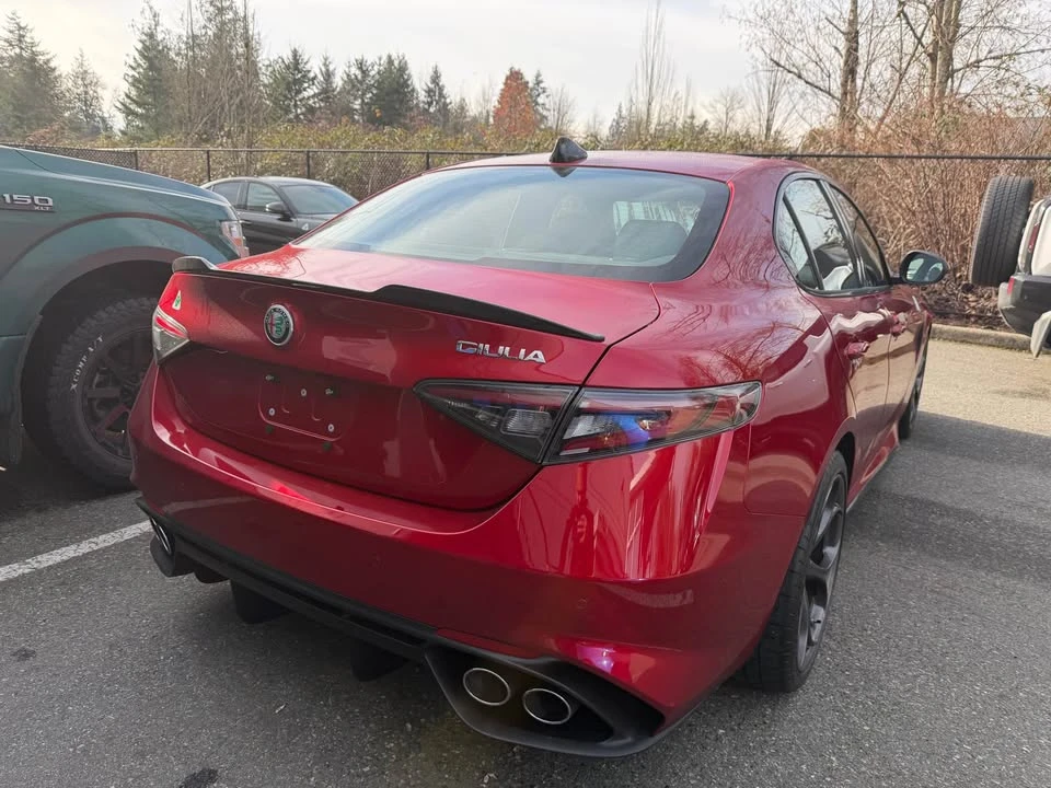 2024 Alfa Romeo Giulia - Image 8 of 9
