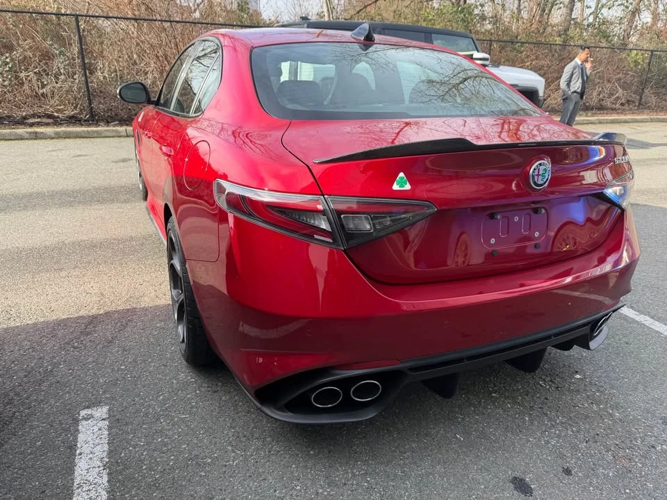 2024 Alfa Romeo Giulia - Image 9 of 9