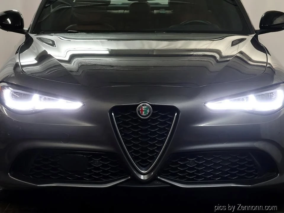 2024 Alfa Romeo Giulia - Image 6 of 20