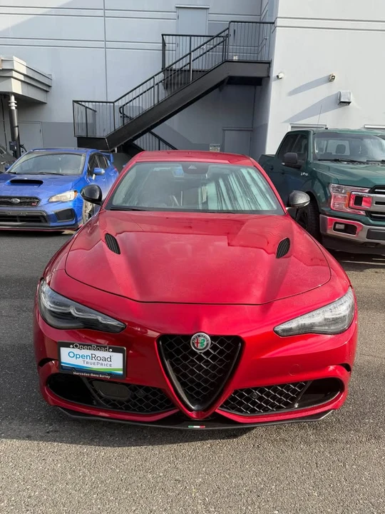 2024 Alfa Romeo Giulia - Image 7 of 9