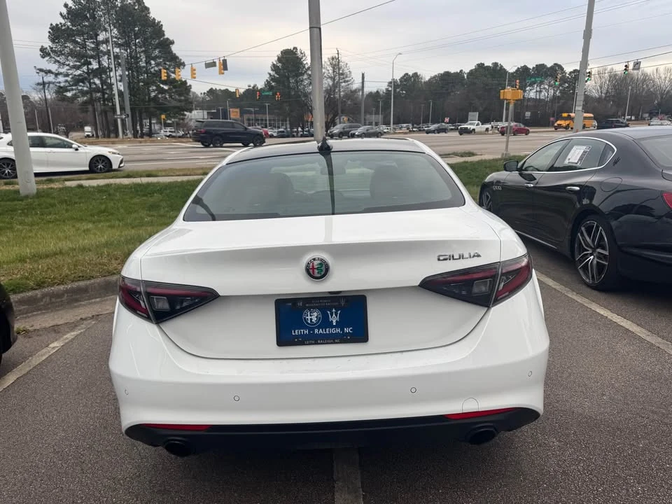 2024 Alfa Romeo Giulia - Image 8 of 11