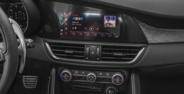2024 Alfa Romeo Giulia - Image 5 of 12
