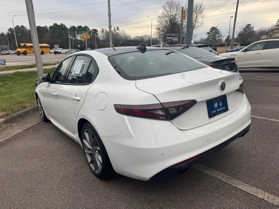 2024 Alfa Romeo Giulia - Image 7 of 11