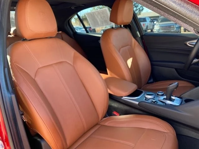 2024 Alfa Romeo Giulia - Image 10 of 21