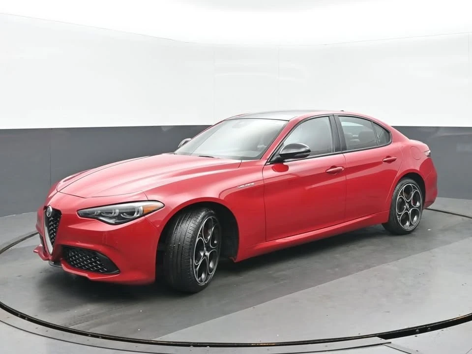 2024 Alfa Romeo Giulia - Image 7 of 20