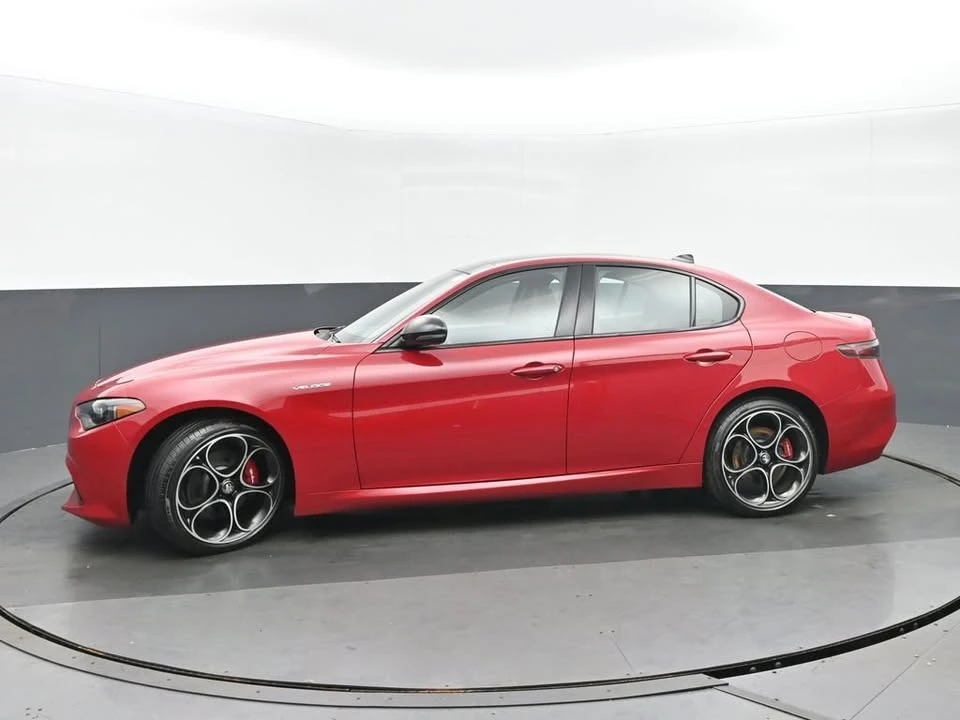 2024 Alfa Romeo Giulia - Image 6 of 20