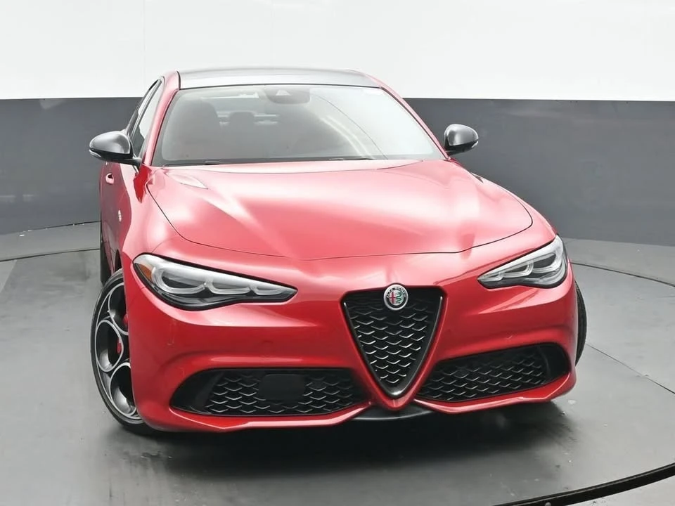 2024 Alfa Romeo Giulia - Image 8 of 20