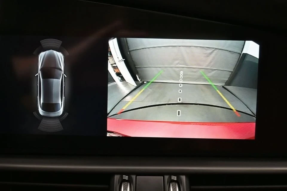 2024 Alfa Romeo Giulia - Image 15 of 20