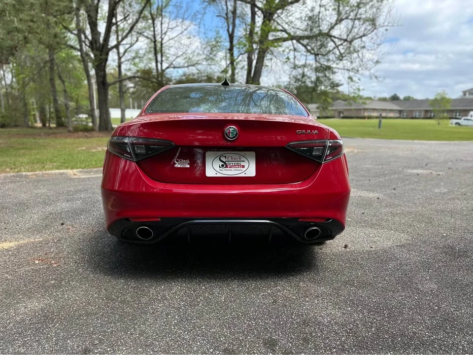 2024 Alfa Romeo Giulia - Image 4 of 8