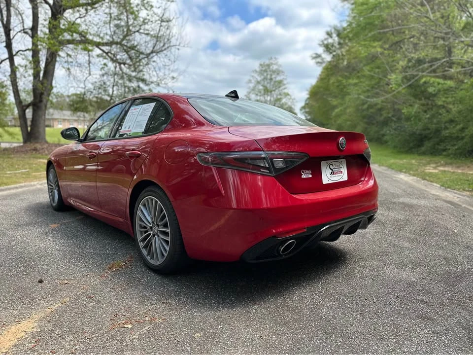 2024 Alfa Romeo Giulia - Image 3 of 8
