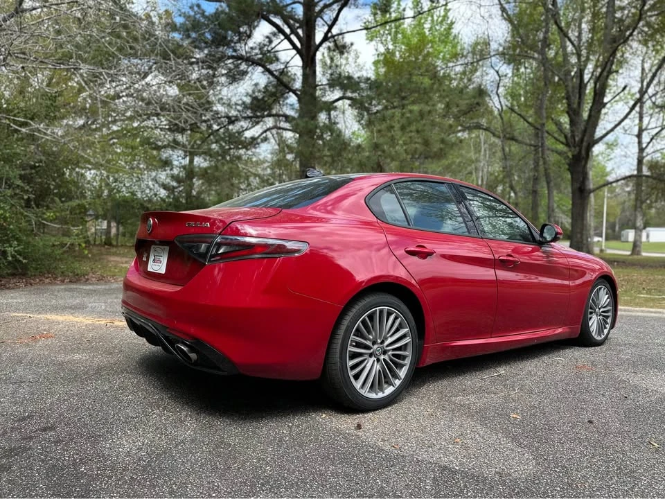 2024 Alfa Romeo Giulia - Image 5 of 8
