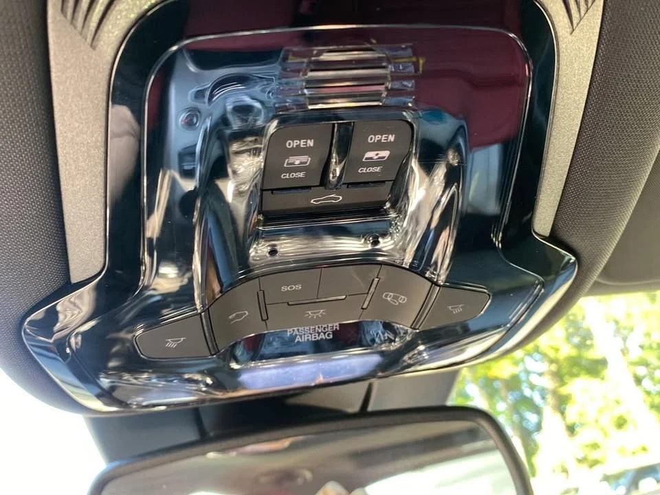 2024 Alfa Romeo Giulia - Image 17 of 19