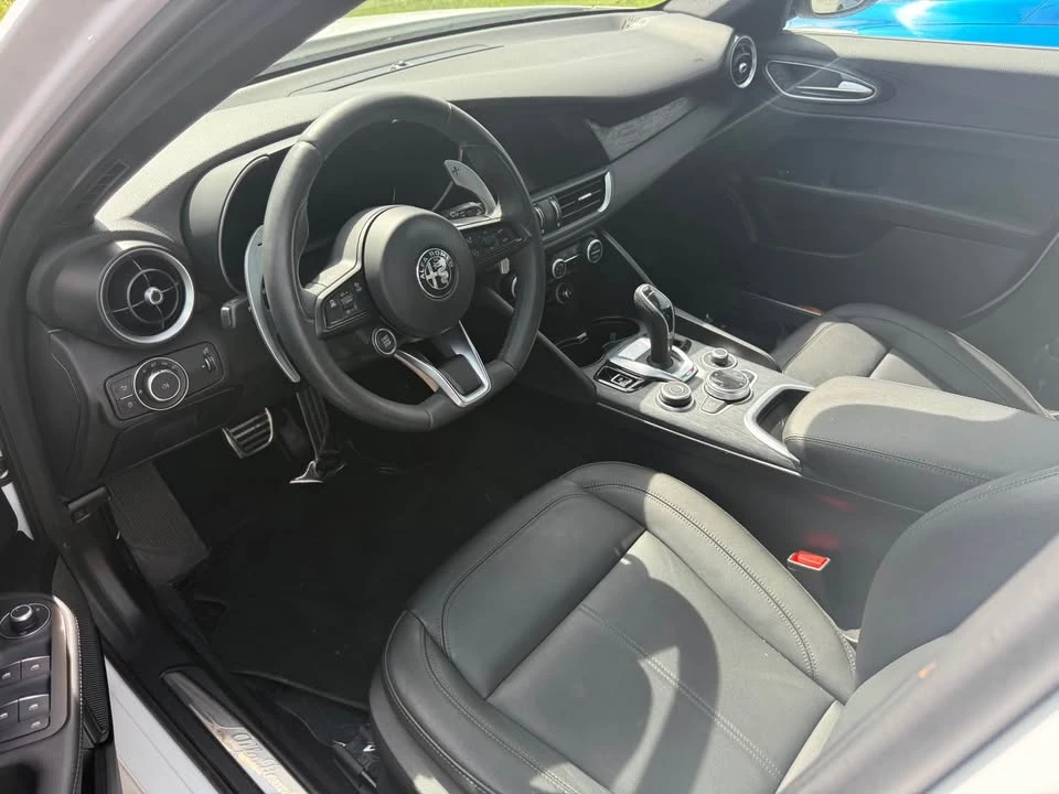 2024 Alfa Romeo Giulia - Image 3 of 3