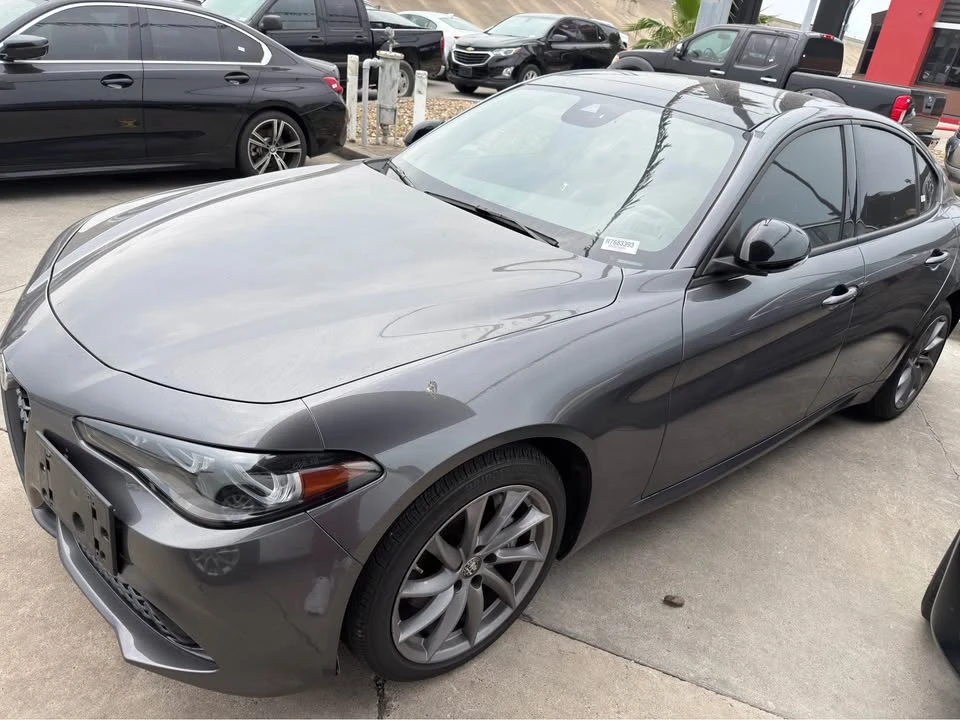2024 Alfa Romeo Giulia - Image 2 of 5
