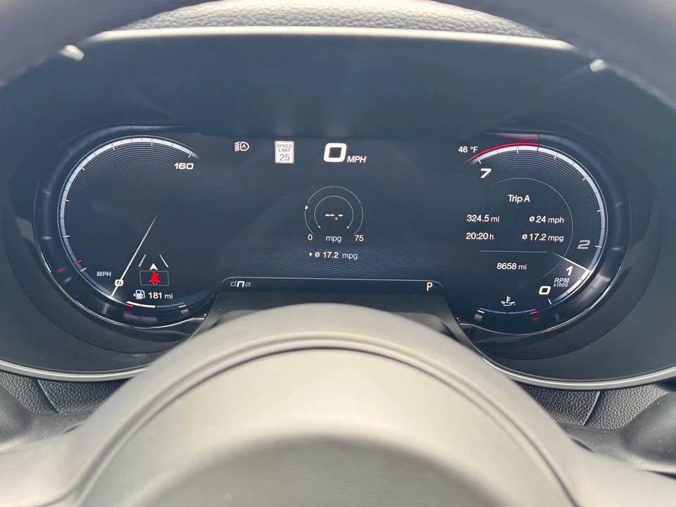 2024 Alfa Romeo Giulia - Image 11 of 12