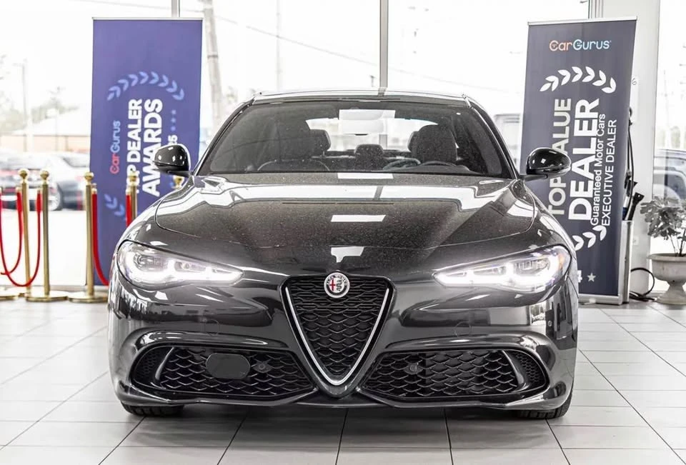 2024 Alfa Romeo Giulia - Image 2 of 3