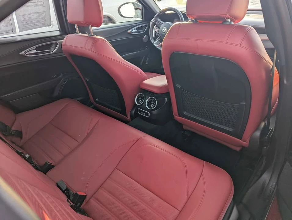 2024 Alfa Romeo Giulia - Image 4 of 10