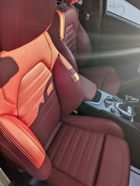 2024 Alfa Romeo Giulia - Image 6 of 10