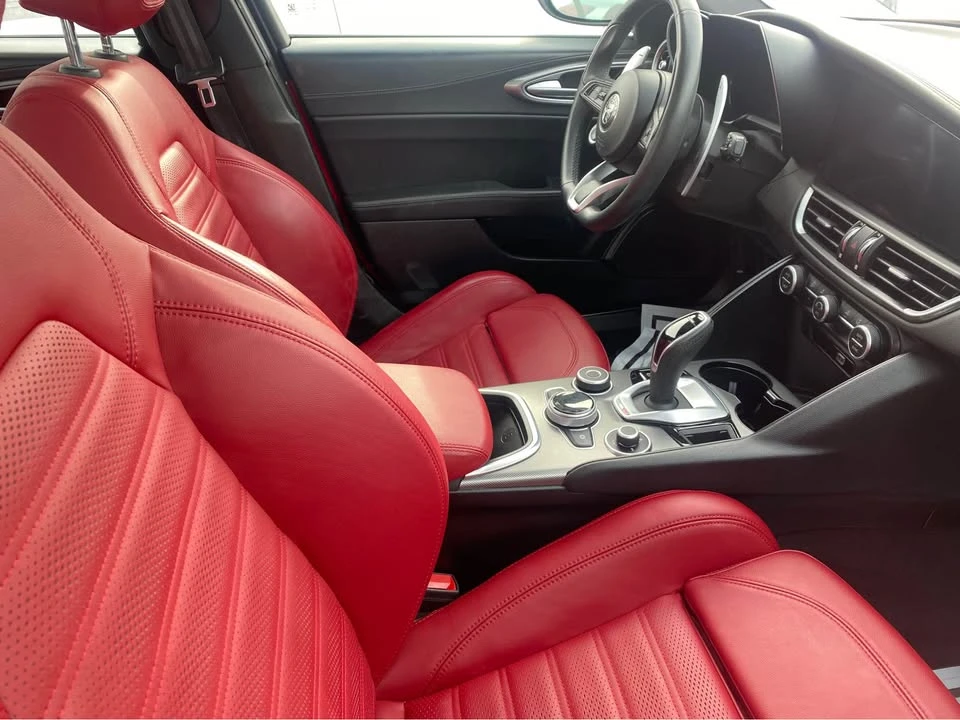 2024 Alfa Romeo Giulia - Image 3 of 4