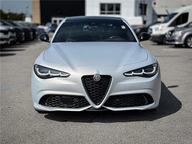2024 Alfa Romeo Giulia - Image 2 of 20