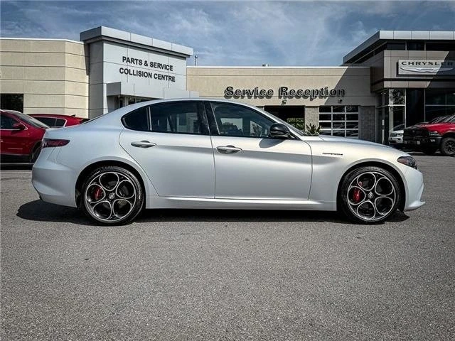 2024 Alfa Romeo Giulia - Image 4 of 20