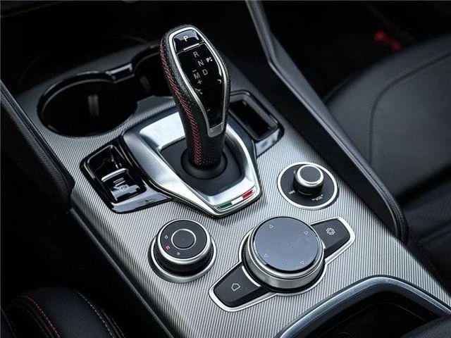 2024 Alfa Romeo Giulia - Image 20 of 20
