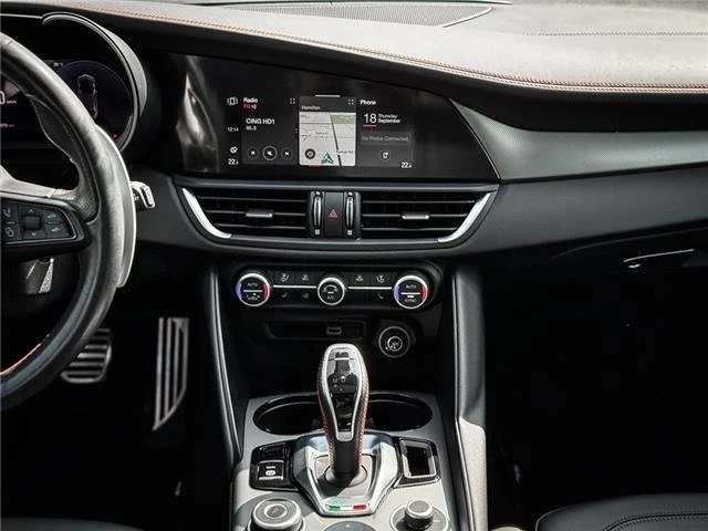 2024 Alfa Romeo Giulia - Image 13 of 20