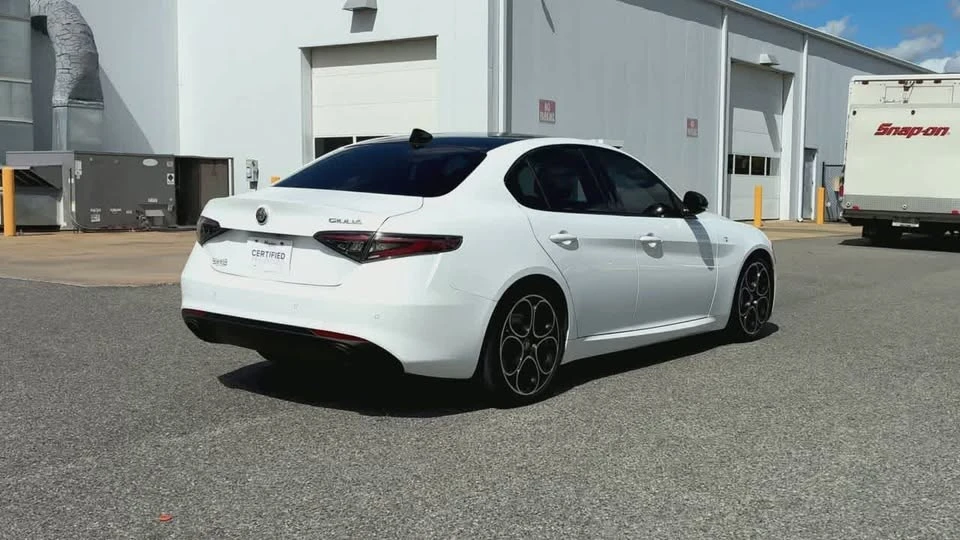 2024 Alfa Romeo Giulia - Image 8 of 20