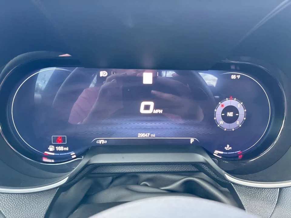 2024 Alfa Romeo Giulia - Image 12 of 20