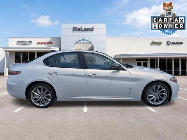 2024 Alfa Romeo Giulia - Image 3 of 17