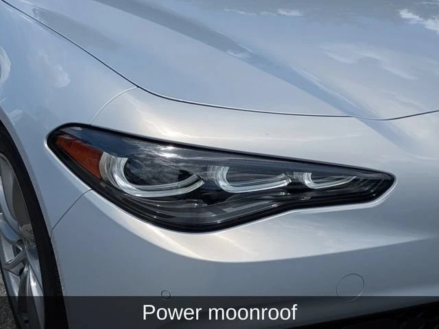2024 Alfa Romeo Giulia - Image 9 of 17