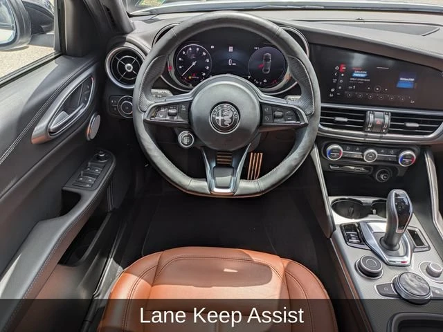 2024 Alfa Romeo Giulia - Image 15 of 17