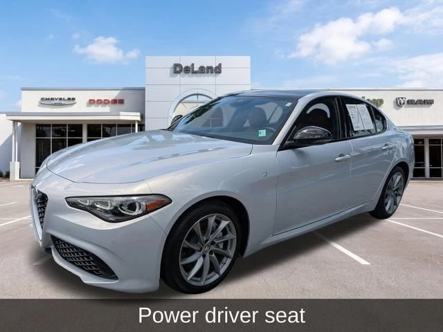 2024 Alfa Romeo Giulia - Image 7 of 17
