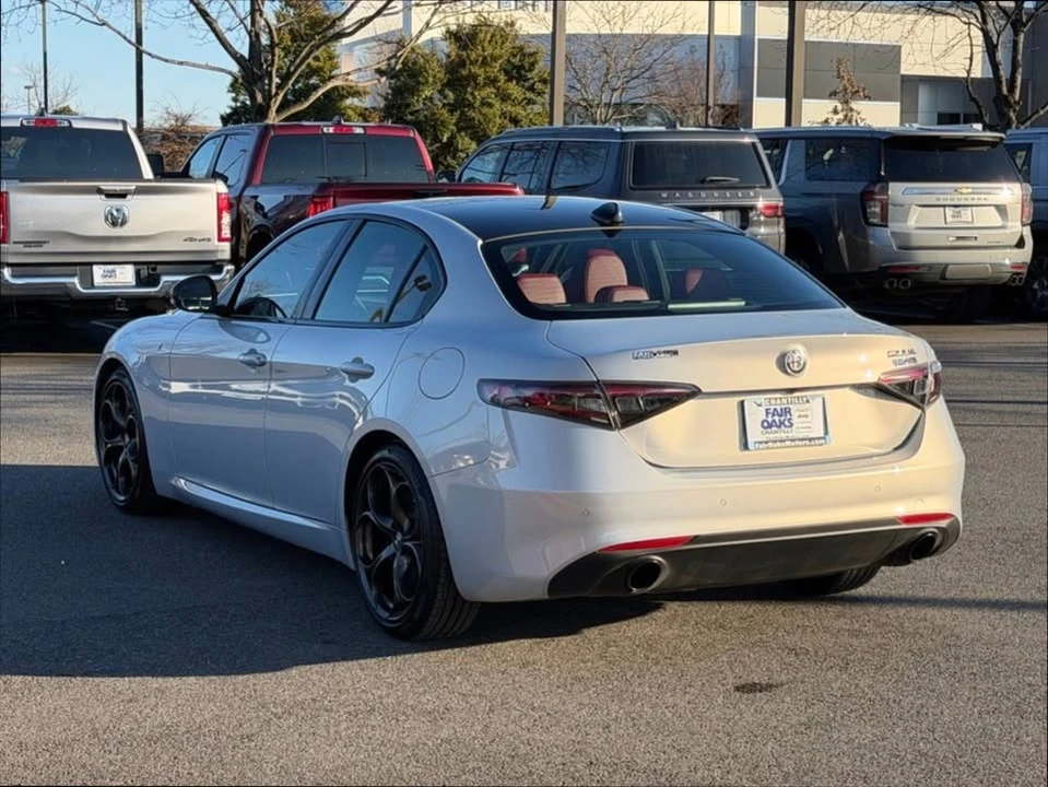 2024 Alfa Romeo Giulia - Image 6 of 15